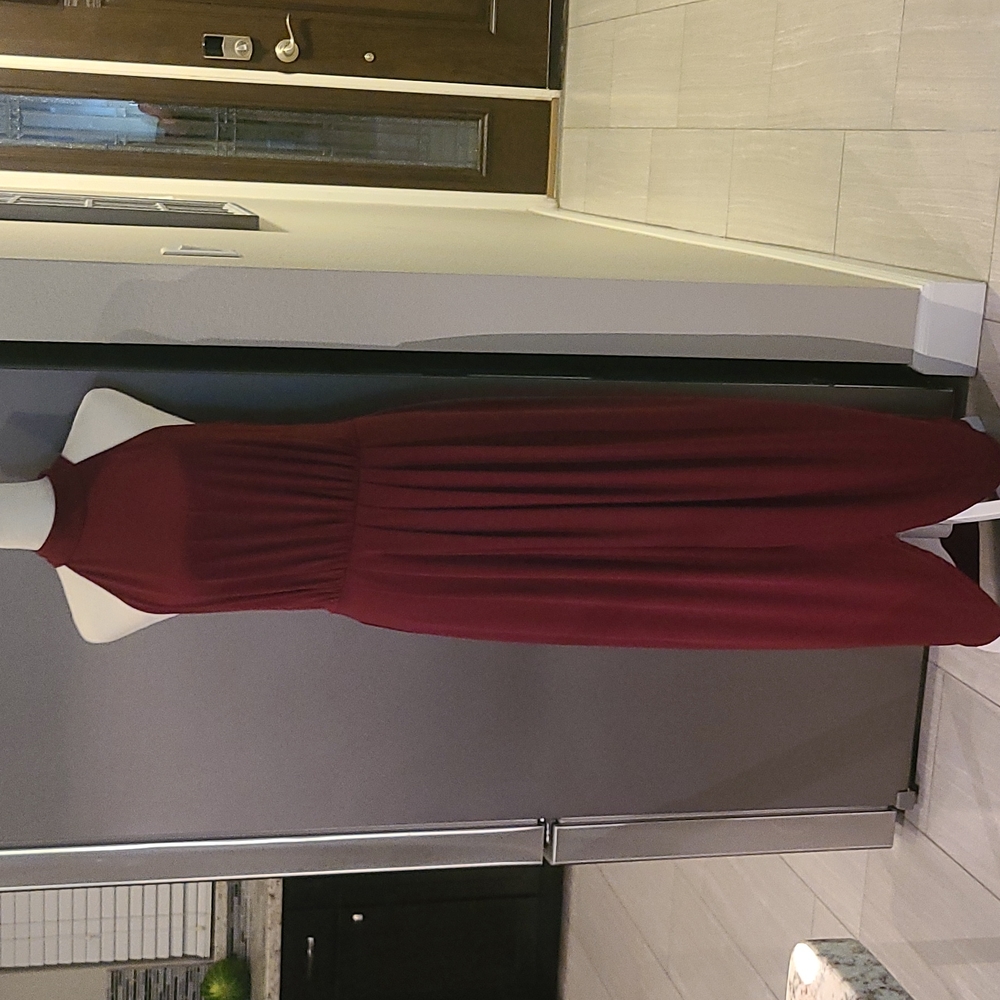 Venus Burgandy Maxi Dress Size M NWOT